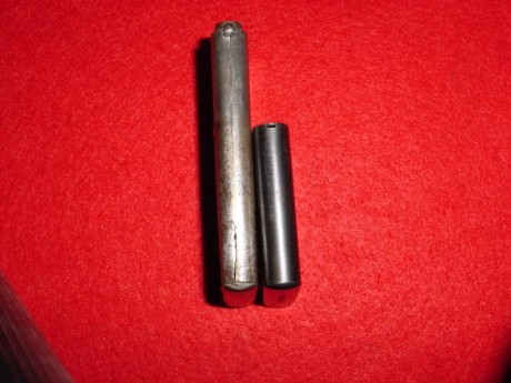 Hola 
compro cargador para rifle Winchester modelo 1910 calibre 401 SL
pongo unas fotos de el cargador 12