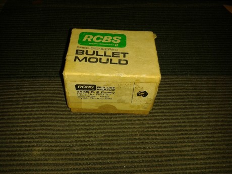 Pues eso, que vendo este molde RCBS del calibre 44.5 proyectil esférico, es un estado impecable.

Precio: 02