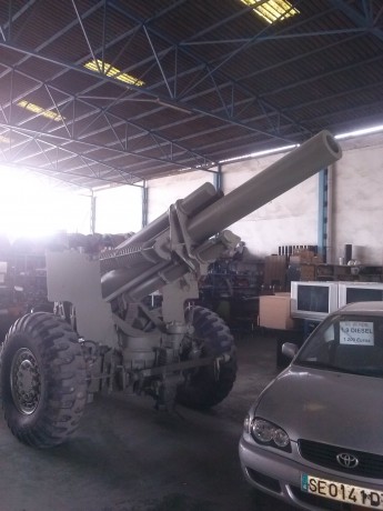 Hola yo no entiendo mucho de cañones pero e visto hoy en un desguace de automóviles esto  :mrgreen:  :mrgreen: 00