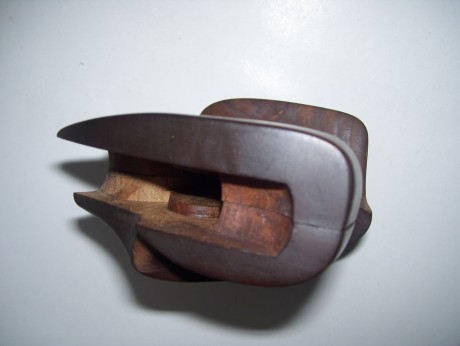 vendo cachas para revolver Smith & Wesson 686 anatomicas 

son para mano mediana -grande 

65 euros 11