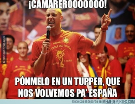 Buffff...ayer colgué una vez más la bandera de España en mi balcón ....es un ritual que repito cada vez 81