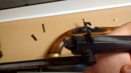 Pues eso, vendo pistola avancarga ardesa modelo pioneer, calibre .45 . Buen estado de madera y metales, 00