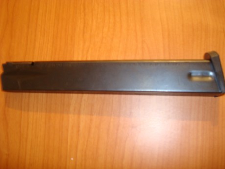  DSC06113.JPG  DSC06112.JPG 
Cargador para Sig-Sauer 226 de 25 cartuchos .
35€ con envio en peninsula 01