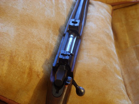 Hola, que opinion teneis sobre este rifle, me ofrecen uno en calibre 375 H&H, dice que esta nuevo 81