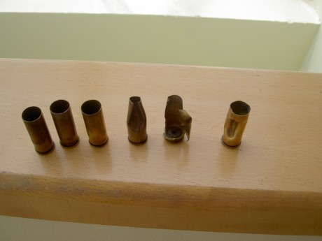 Esata aqui por error las explicaciones estan en otro foro 

Así ha quedado el revolver Uberti 45 lc, hoy 120