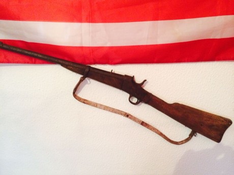 Hola amigos
La verdad es que no se bien dónde poner este post, el caso es que un amigo tiene esta escopeta 01