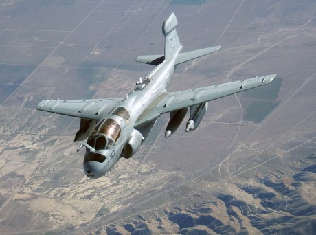 Pues eso, en este hilo pretendo deleitaros como amantes de los aviones de combate que sois muchos, con 61