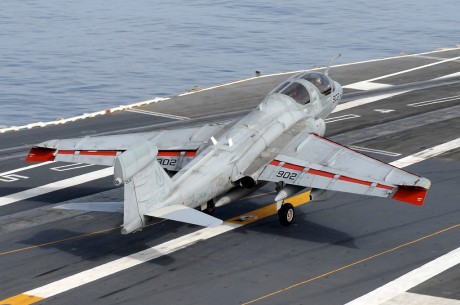 Pues eso, en este hilo pretendo deleitaros como amantes de los aviones de combate que sois muchos, con 60