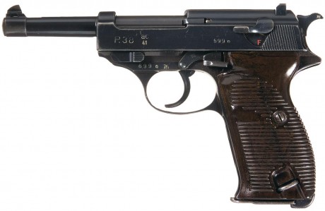 Hace unos días encontré por casualidad en una web extranjera un arma a la venta que hacía muchos años 71