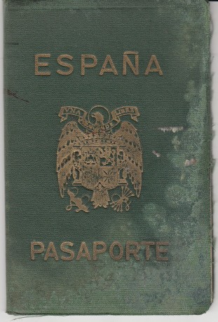 Hola, esta es parte de mi colección de pasaportes, puestos por años de expedición del pasaporte que se 40