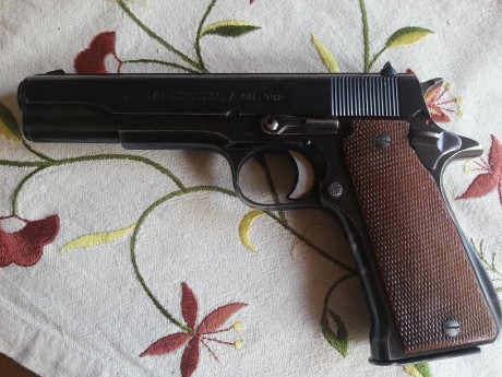 Hola,he abierto este hilo para que todos aquellos que tengais armas Españolas,podais lucirlas aqui con 00