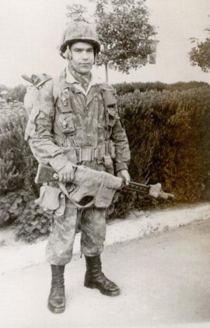 Hace unos días encontré por casualidad en una web extranjera un arma a la venta que hacía muchos años 60
