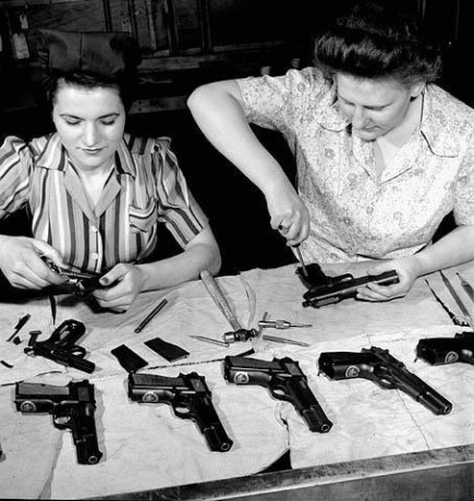 Hace unos días encontré por casualidad en una web extranjera un arma a la venta que hacía muchos años 80