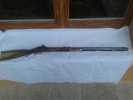 Vendo hawken match de ardesa como nuevo. Calibre .451. El precio 300+gastos . El rifle está en la provincia 01