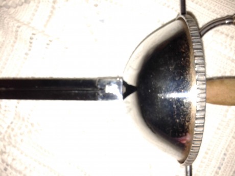  20140518_202012.jpg Es una espada tipo ropera, con sello de la Fábrica de Armas de Toledo. Me despista 10