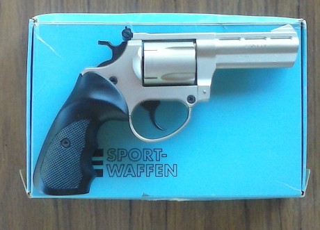 Hola a todos vendo lote sistema bacs de la casa Alemana Cuno Melcher compuesto por.
Revolver ME 38 Mágnum 02