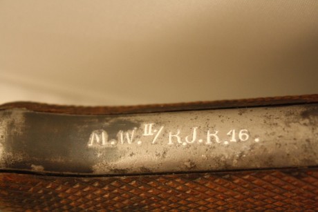 Hola a todos, soy nuevo en él foro y me gustaría que algún experto opinase sobre la luger que tengo en 62