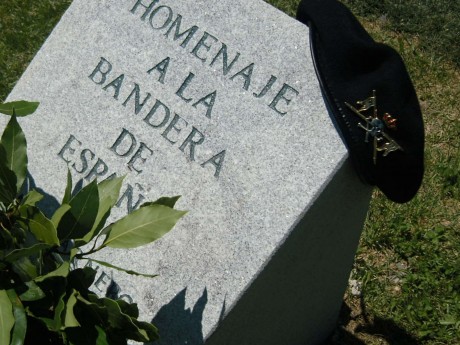 Na, que pasaba por aquí y he sentido morrilla y nostalgia (no sé cuál de las dos antes).
Que aunque prácticamente 170