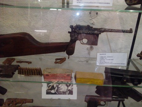 Una pequeña colección privada expuesta en Camprodon - Girona - mayoritariamente de armamento recuperado 00