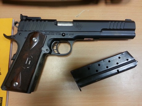 Hola a todos, vendo mi STI Trojan de 6" 9mm. El estado del arma es bastante bueno. El arma es de 02