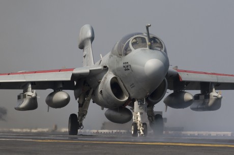Pues eso, en este hilo pretendo deleitaros como amantes de los aviones de combate que sois muchos, con 62