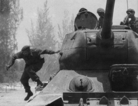 bueno todos tienen su historia, pero unos mas que otros...

a ver si consigo mas historias....

el 332...ardenas 31