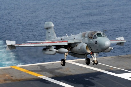 Pues eso, en este hilo pretendo deleitaros como amantes de los aviones de combate que sois muchos, con 61