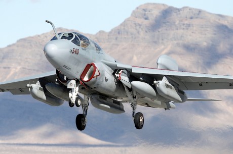 Pues eso, en este hilo pretendo deleitaros como amantes de los aviones de combate que sois muchos, con 71