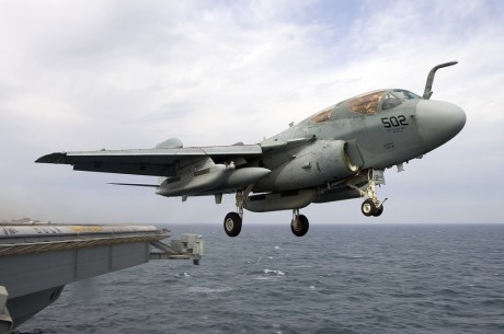 Pues eso, en este hilo pretendo deleitaros como amantes de los aviones de combate que sois muchos, con 70