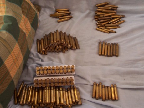 hola a todo el mundo.

me han pasado unos casquillos de fusil de las siguientes modelos 30 06 - 7mm rem 02