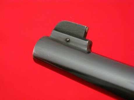Hace unos días encontré por casualidad en una web extranjera un arma a la venta que hacía muchos años 111