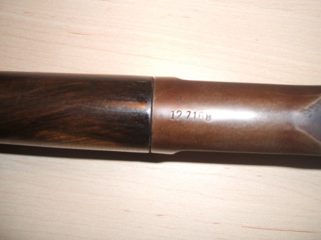 Hola a todos:

Soy nuevo en el foro y mi primera consulta es sobre una imitación (pienso yo), del Winchester 21