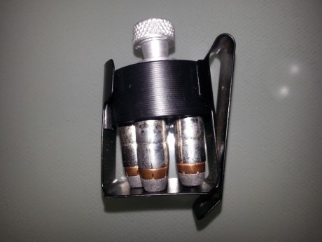 Se venden estos magníficos portacargadores, del fabricante americano SAFARILAND, diseñados para el porte 00