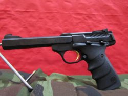 Hace unos días encontré por casualidad en una web extranjera un arma a la venta que hacía muchos años 12