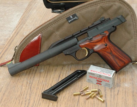 Hace unos días encontré por casualidad en una web extranjera un arma a la venta que hacía muchos años 11