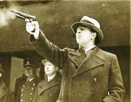 Hace unos días encontré por casualidad en una web extranjera un arma a la venta que hacía muchos años 60