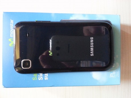 Vendo teléfono móvil, Samsung Galaxy S SCL, estado impecable con su cargador y caja original, es de Movistar, 00