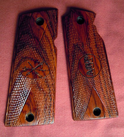 Vendo cachas para pistolas Star, tipo A - B, y sus variantes AS, BS. También para Llama, variantes y clones 60