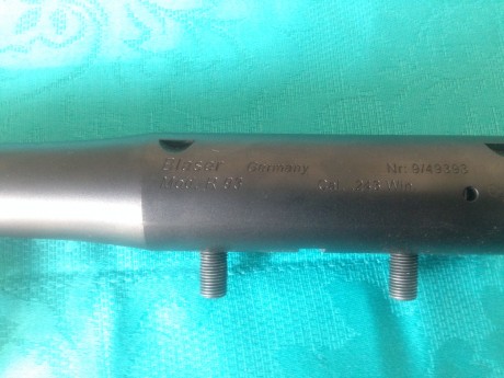 Pues eso, que me quito el cañon del calibre 243 win, con su correspondiente cargador.
Esta impecable, 00