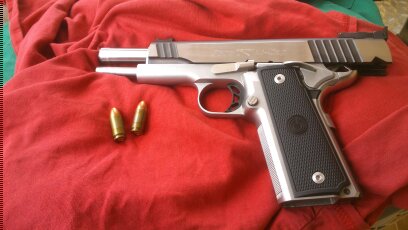 cambio pistola en 9 mm por revolver 686 inox o ruger gp 100 tambien inoxidable y en cuatro pulgadas ambas,la 01