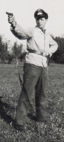 Hace unos días encontré por casualidad en una web extranjera un arma a la venta que hacía muchos años 160