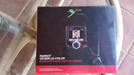 Cambio manos libres PARROT SIN ESTRENAR en su embalaje original precintado por cámara de fototrampeo de 00