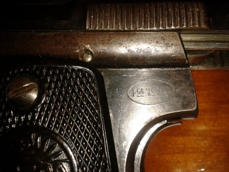 Vendo Astra 400 modelo ASCASO cal. 9mm largo. Pieza de colección, fabricada por el Ejército de la República 21