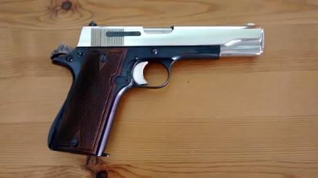 Hola,he abierto este hilo para que todos aquellos que tengais armas Españolas,podais lucirlas aqui con 70