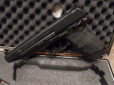cambio hk elite por otro tipo de pistola ,preferiblemente en 6" , su estado es impecable maletin 00