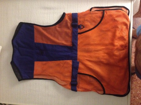 Hola todos
Tengo estos dos chalecos Beretta que no he usado practicamente y que me costaron un riñon.
Ambos 01