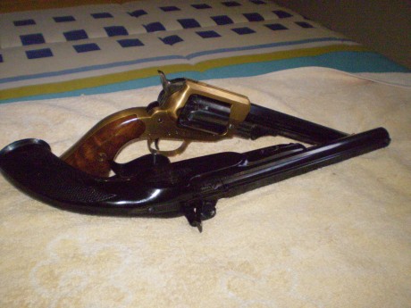 Se vende revolver cl. 36 marca PALMETO  , fabricado por los años 80 , no ha disparado nunca , 120 € , 00