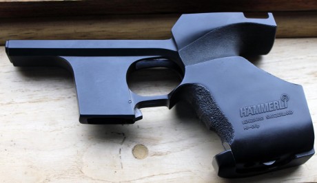 Vendo Cacha talla M para HAMMERLI SP20 en buen estado,compre la pistola de segunda mano y he tenido que 01