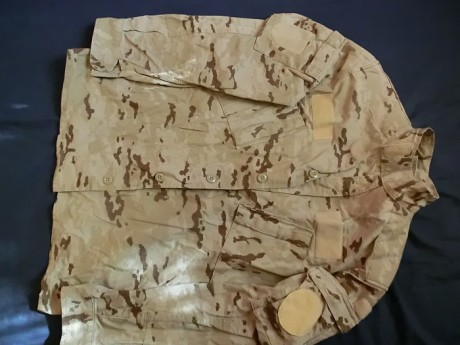  CIMG3225.JPG HOLA,
tengo 3 uniformes pixelados talla 3N o TALLA L, 2 aridos y 2 boscosos del ejercito 01