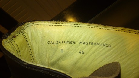VENDO BOTAS DE PARACAIDISTA ITALIANO,Nº46 ENTRAEL 47 SIN PROBLEMAS YO TENGO UN 48 Y VAN
JUSTAS,SON DE 00